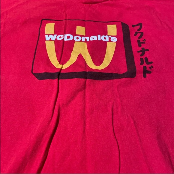 Gildan Red Graphic Tee - Picture 2 of 3